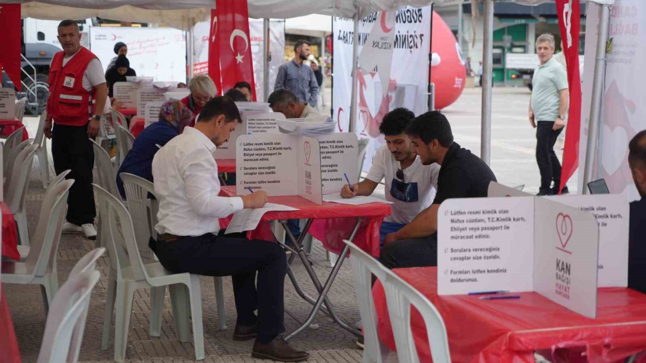 Hedef 1919 Kan Bağışı Kampanyası: İlk gün 210 ünite kan toplandı