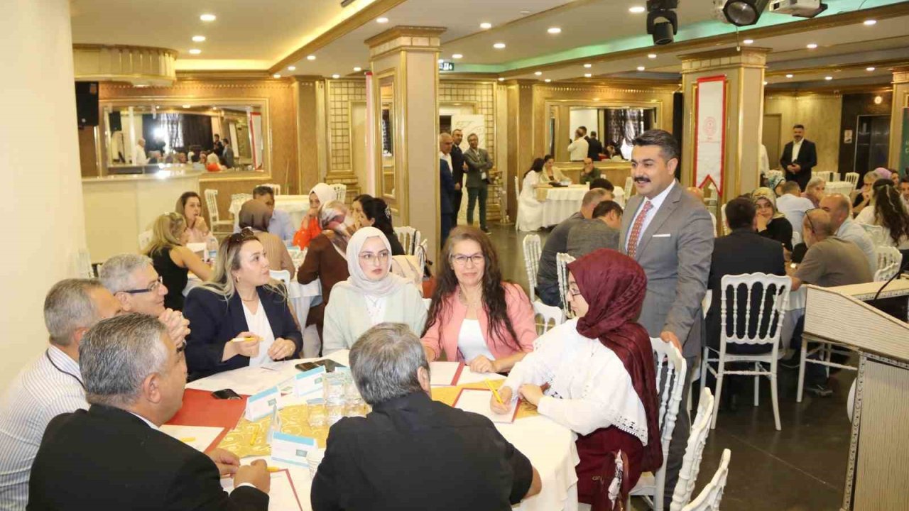 Eğitim paydaşları çalıştayda bir araya geldi