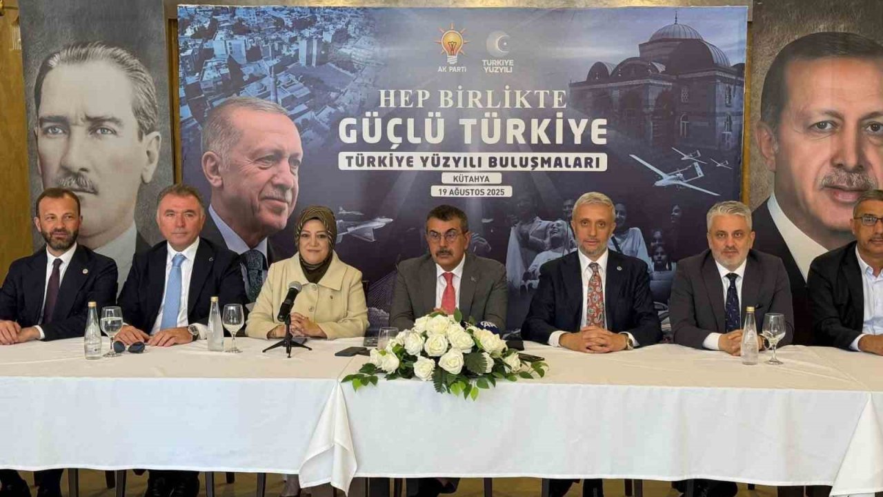 Milli Eğitim Bakanı Tekin: "Huzurlu ve barış içinde bir Türkiye hayali için müfredatımızı revize ettik"