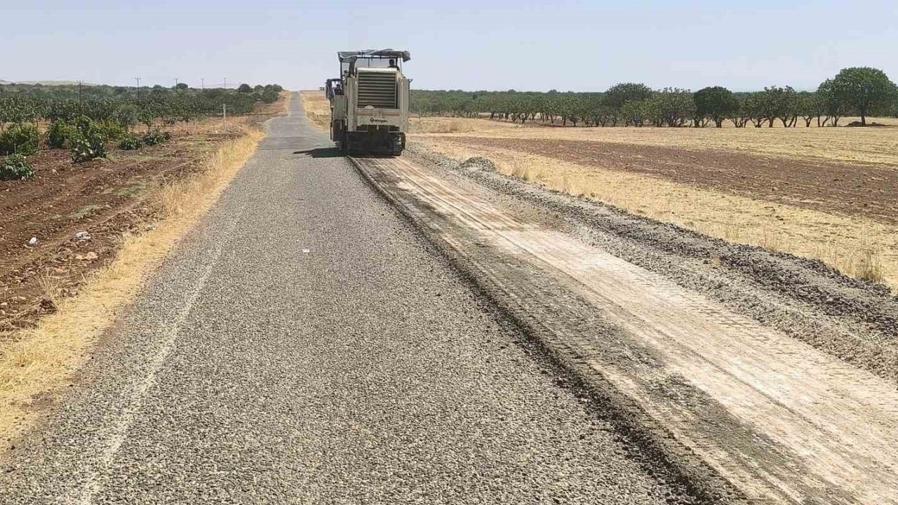 Araban’da kırsal mahallelerin grup yollarında yenileme çalışmalarına başlandı