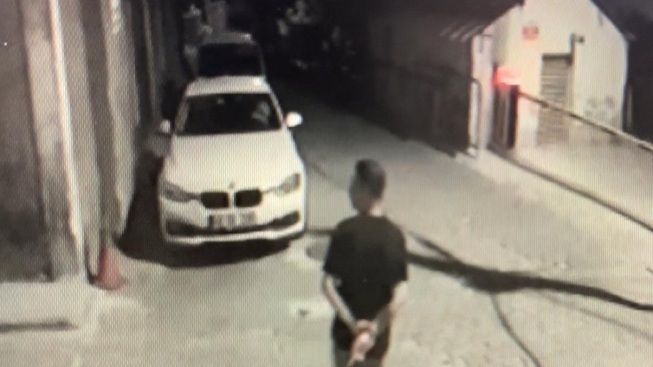 Genç kadına gece yarısı dehşeti yaşatan şüpheliyi güvenlik kamerası ele verdi