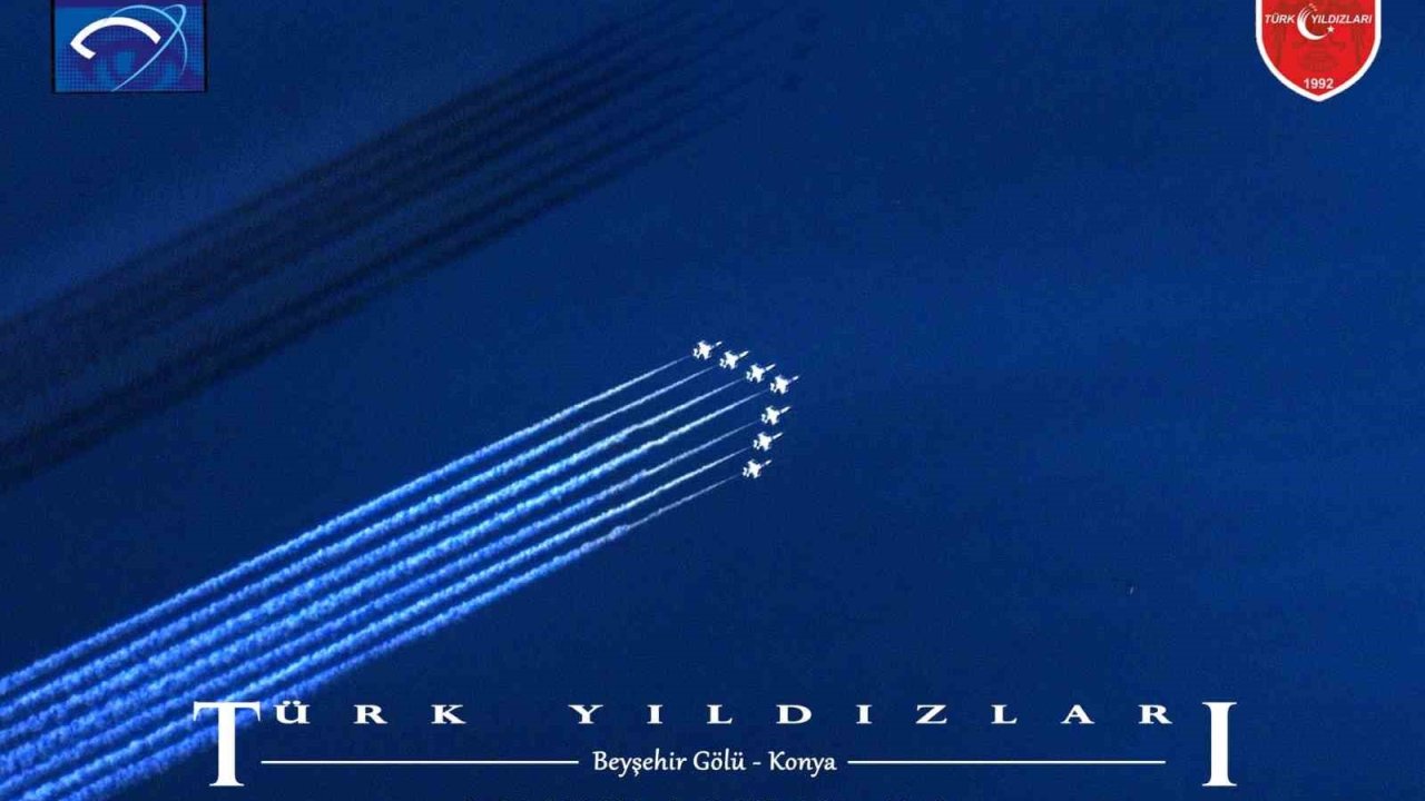 Türk Yıldızları’nın Beyşehir Gölü üzerinde uçuşu uydu tarafından fotoğraflandı