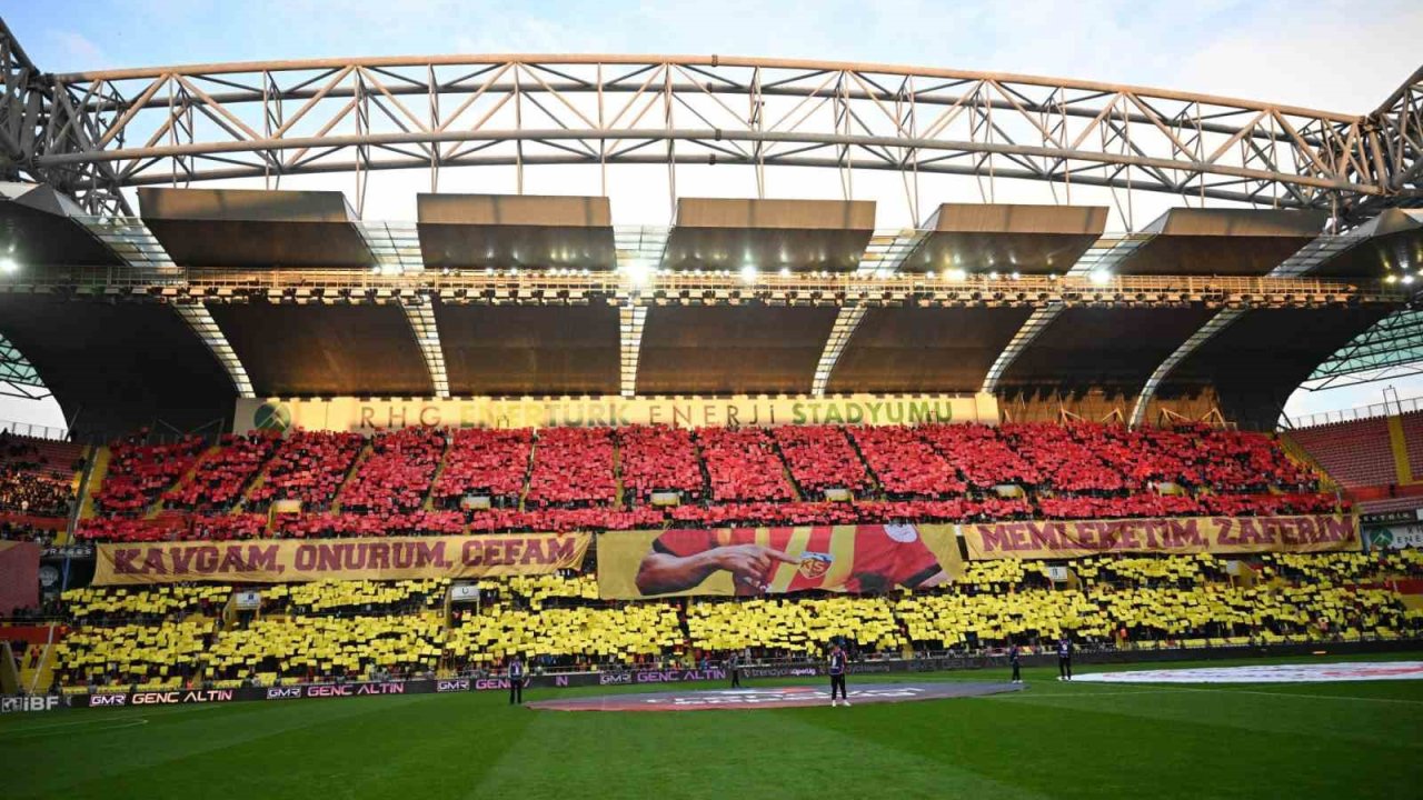 Kayserisporlu taraftarlardan Galatasaray maçına yoğun ilgi