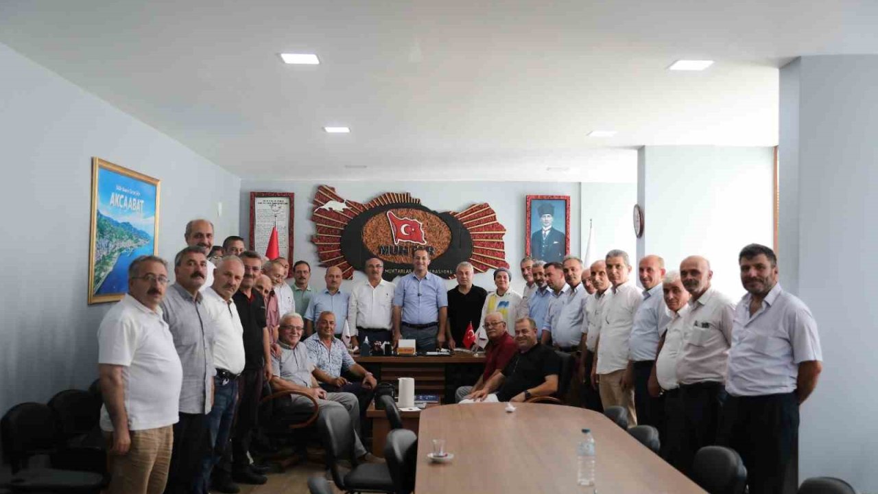 Başkan Ekim muhtarlarla bir araya geldi