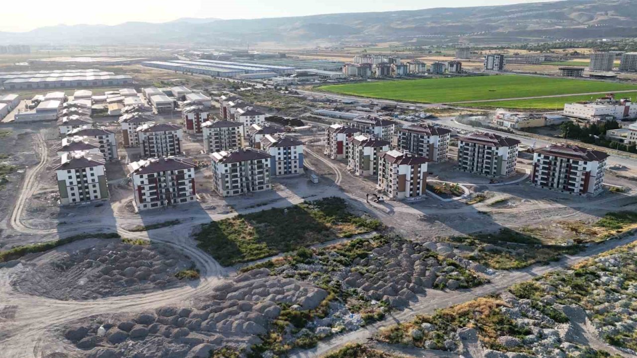 Başkan Büyükkılıç’ın Oruçreis’te 3 milyar TL’lik kentsel dönüşüm projesi hızla ilerliyor