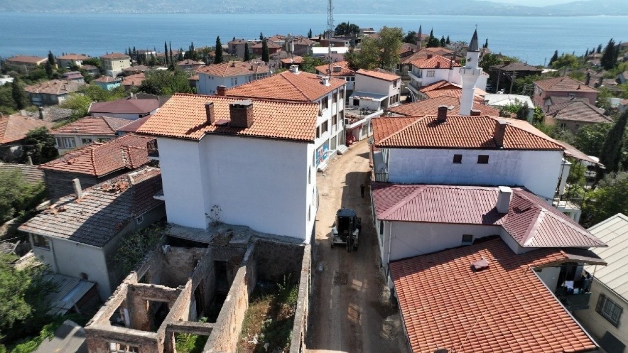 Dilovası’nda 85 metruk yapının yıkımı tamamlandı