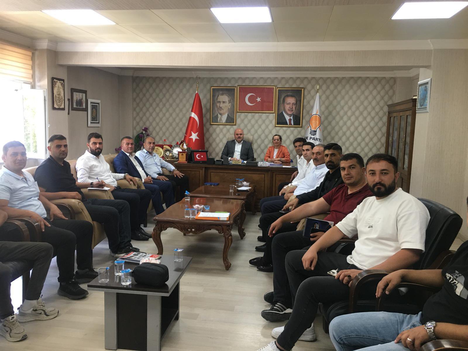 AK Parti Kars İl Başkanlığı’ndan Türkiye Yüzyılı Programı İstişaresi