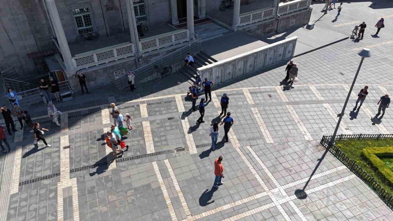 Büyükşehir Zabıta’dan kent merkezinde dilencilere karşı sıkı denetim