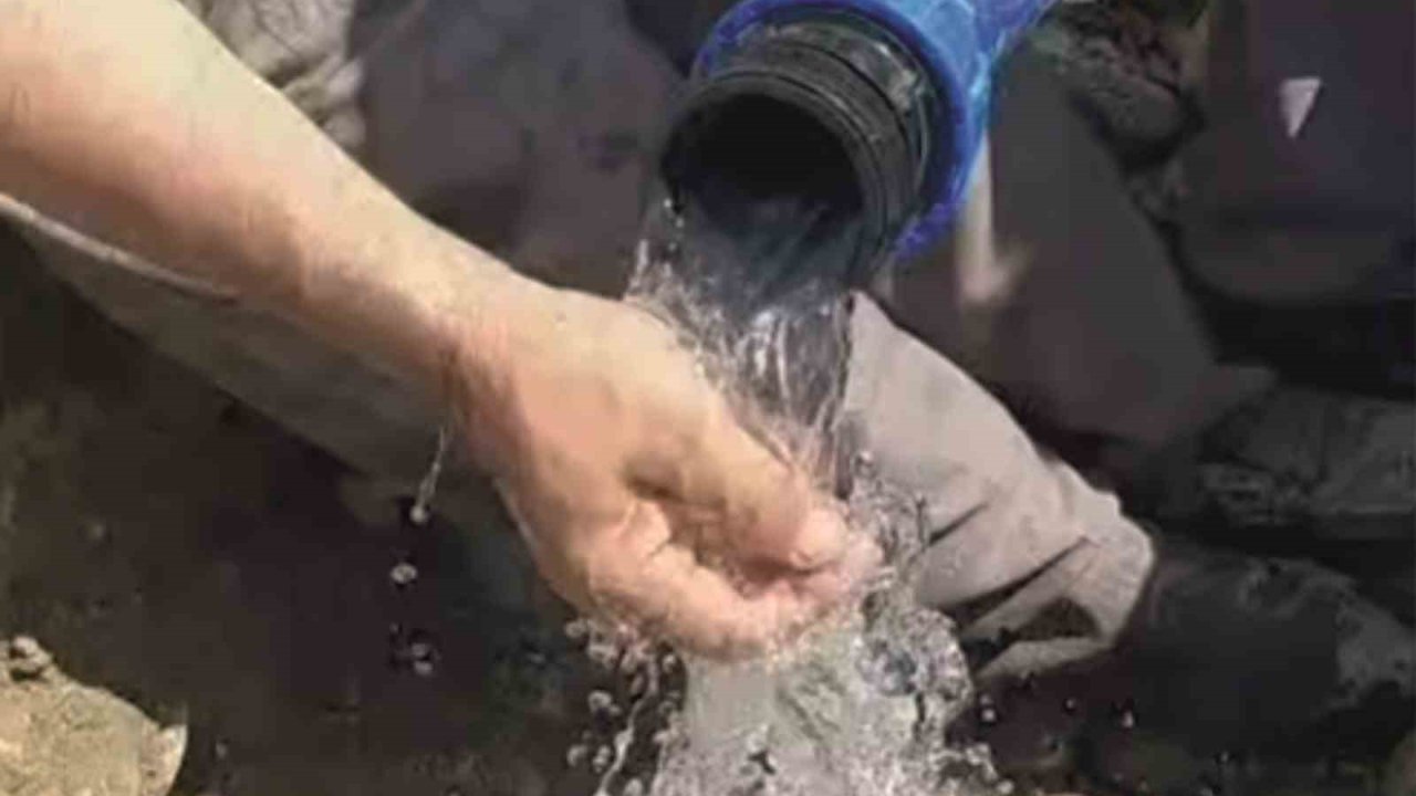 Gediz Yeşilçay köyünde vatandaşlardan örnek dayanışma