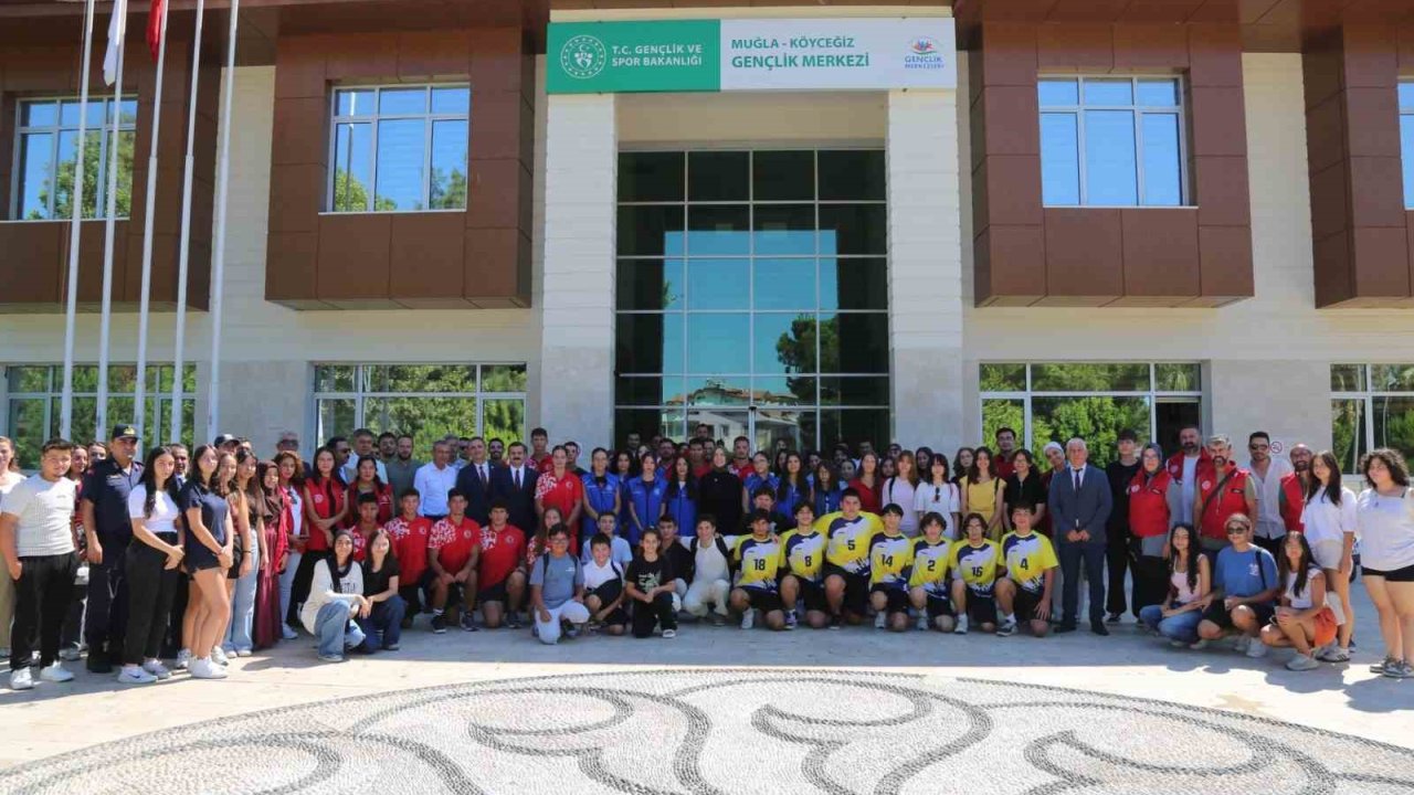 Gençlik ve Spor Bakan Yardımcısı Koçoğlu, Muğla’da gençlerle buluştu