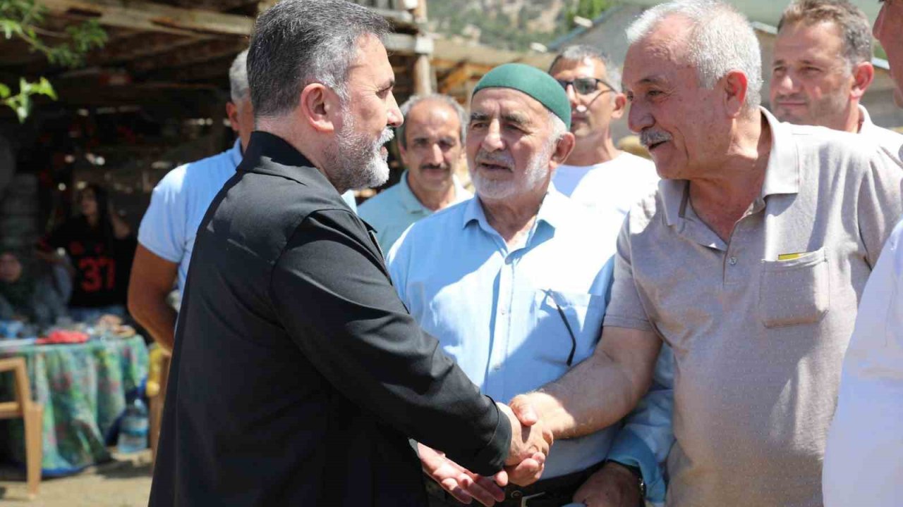 AK Parti Adana İl Başkanı Dağlı, Tufanbeyli’de vatandaşları dinledi