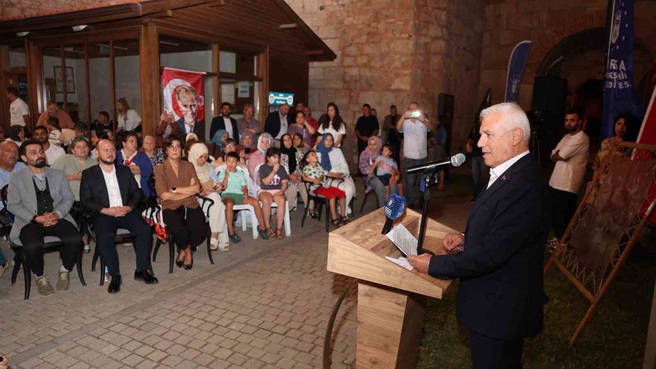 Karagöz, doğduğu şehirde yaşıyor