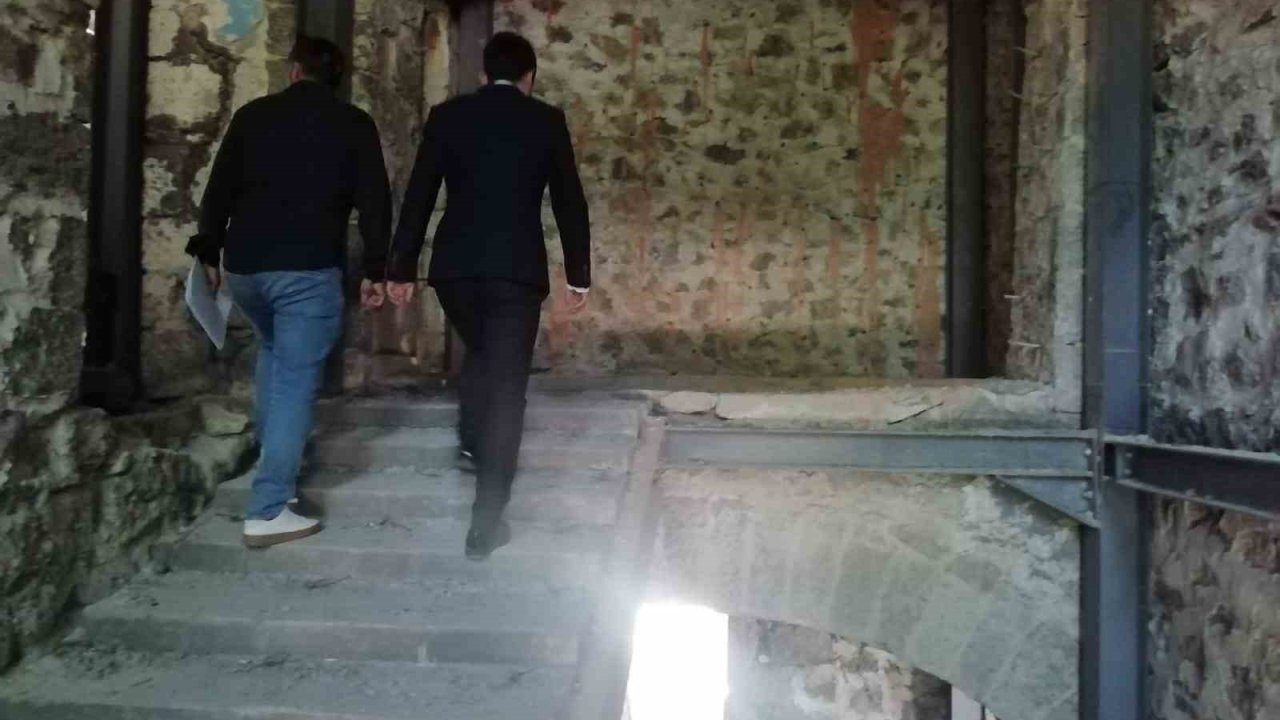 Susuz’da Hükümet Konağı’nın yapımı sürüyor