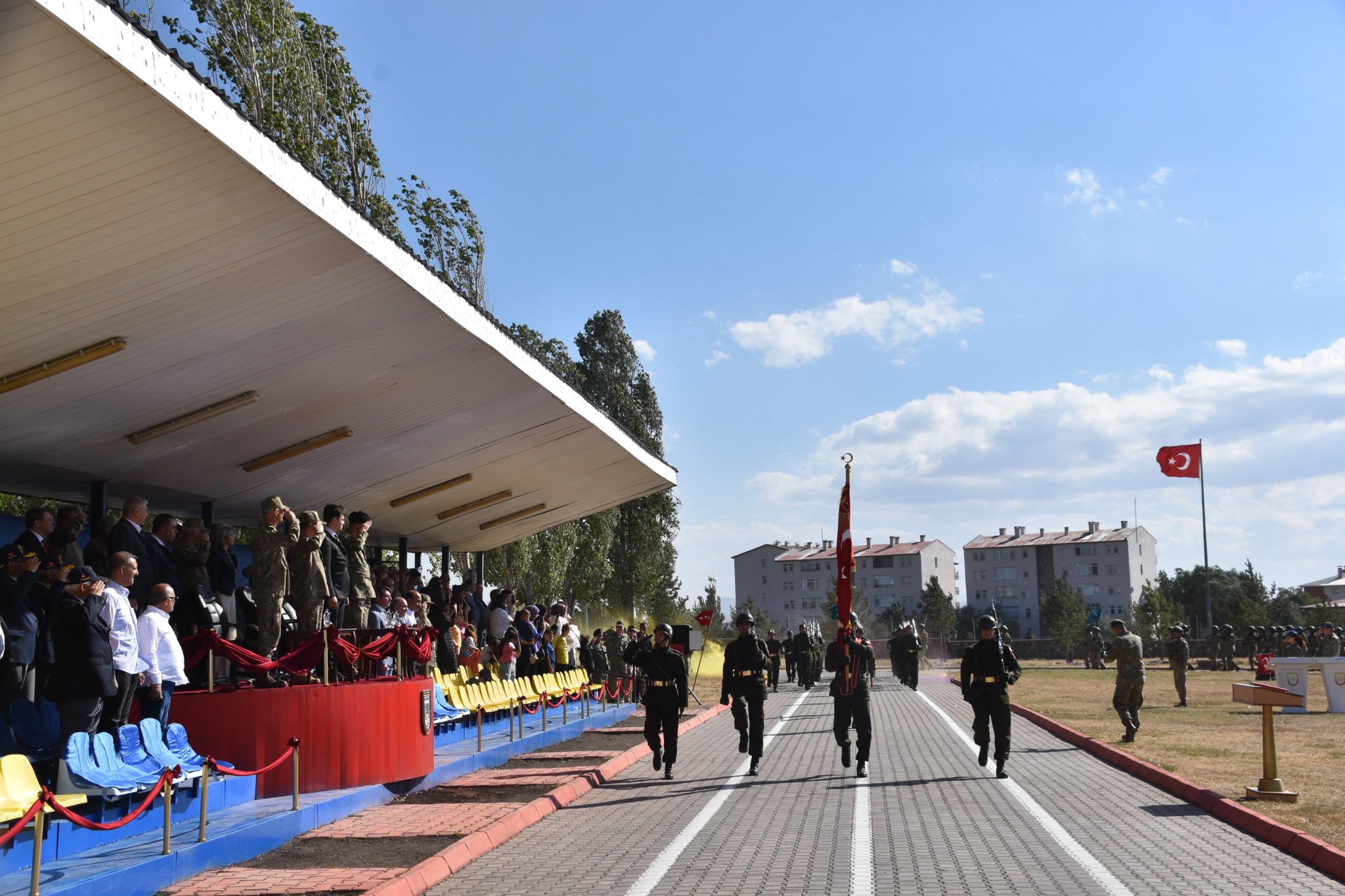 Kars 14. Mekanize Piyade Tugay Komutanlığında Devir Teslim Töreni