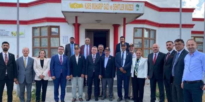 Başkan Güler'den Kars Muharip Gaziler Derneği’ne Anlamlı Ziyaret