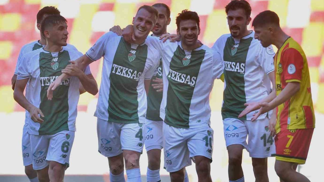 Bursaspor sezona tarihi galibiyetle başladı: 8-0