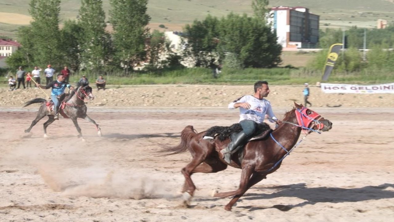 Bayburt’ta ’Atlı Cirit İl Birinciliği Müsabakaları’ bugün başlıyor