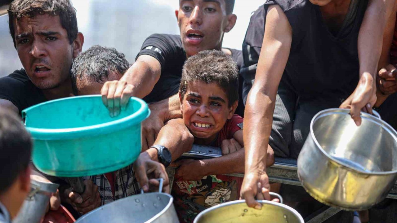 Gazze’de son 24 saatte 11 sivil daha açlık nedeniyle hayatını kaybetti