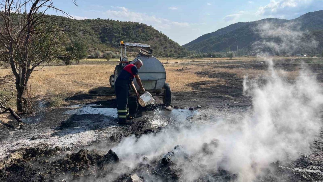 Çorum’da tarlada çıkan yangın söndürüldü