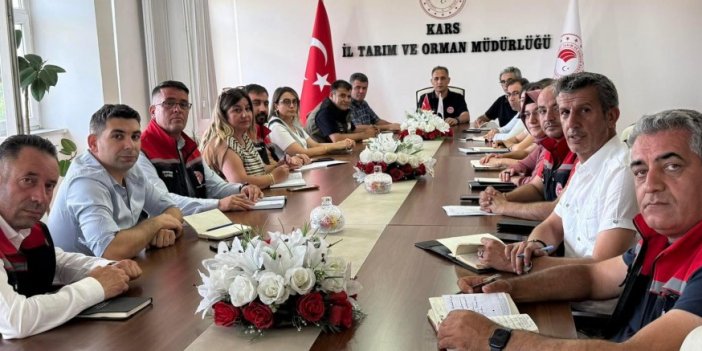 Kars’ta “Hayvan Hastalıklarıyla Mücadele” Toplantısı Gerçekleştirildi