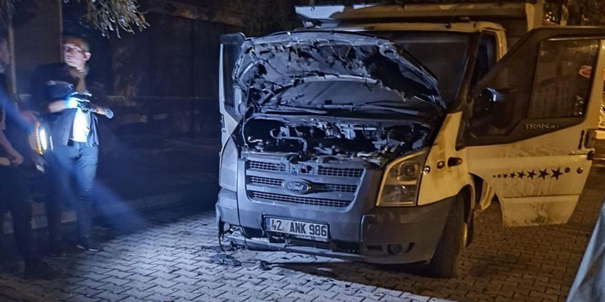 Kağızman'da park halindeki 1 araç yandı