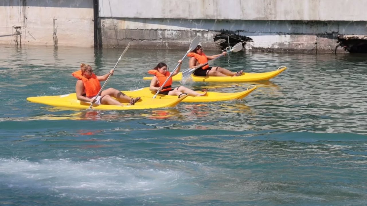 Arsuz’da kano yarışı düzenlendi
