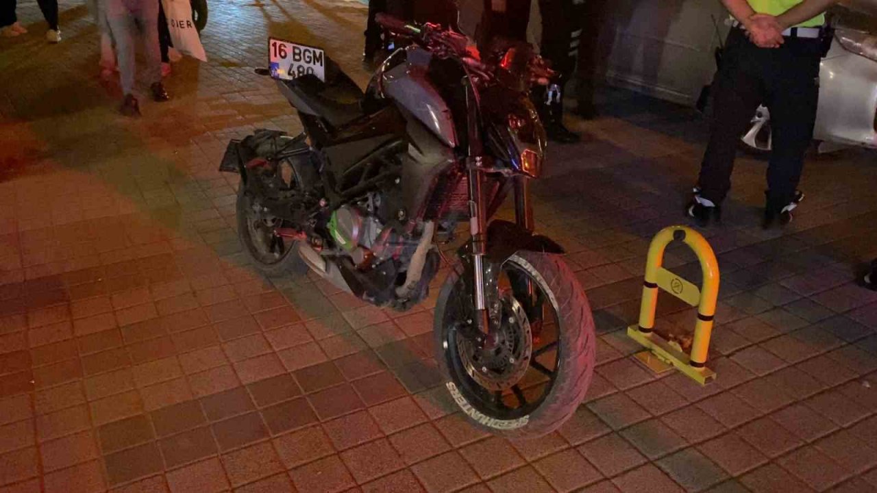 Polisi peşine takan motosikletli, kaza yapınca yakalandı