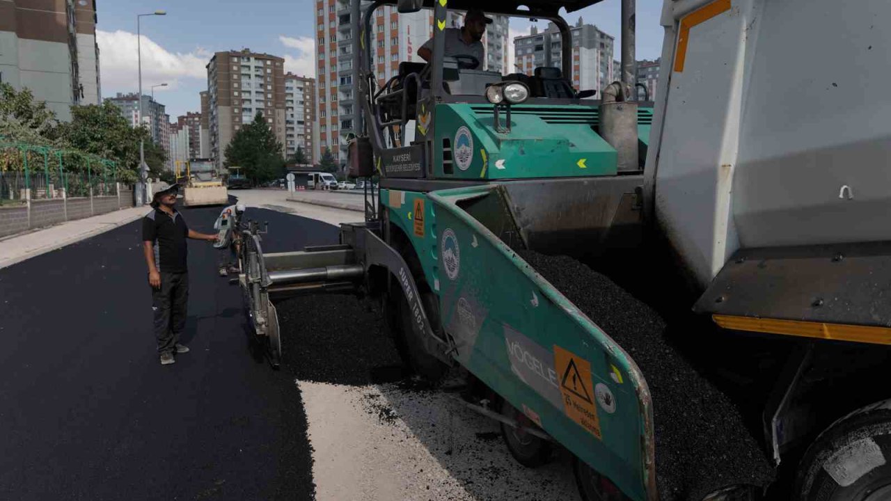 Melikgazi Belediyesi’nden İldem Bölgesi’nde kapsamlı asfalt çalışması