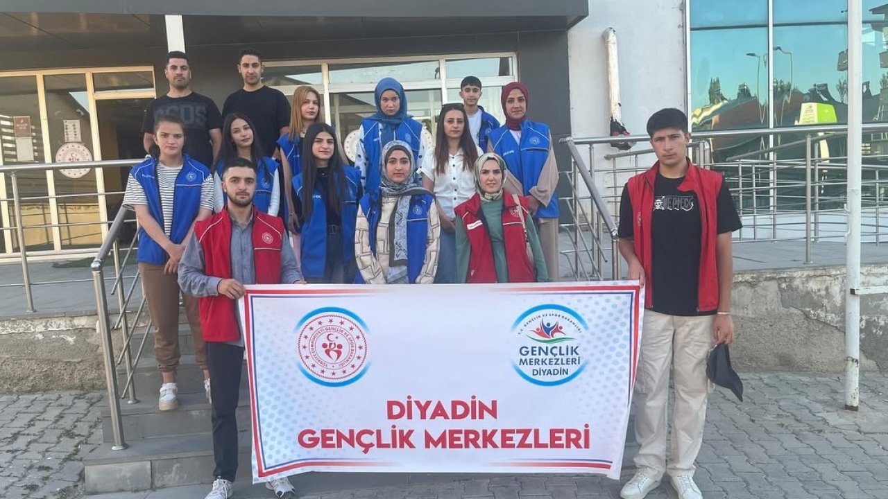 Diyadinli gençler malazgirt zaferi’nin 954. yılını kutladı