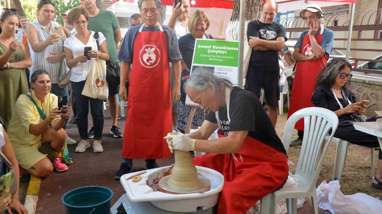 Dünya, çömleğin kalbi Menemen’de buluşuyor