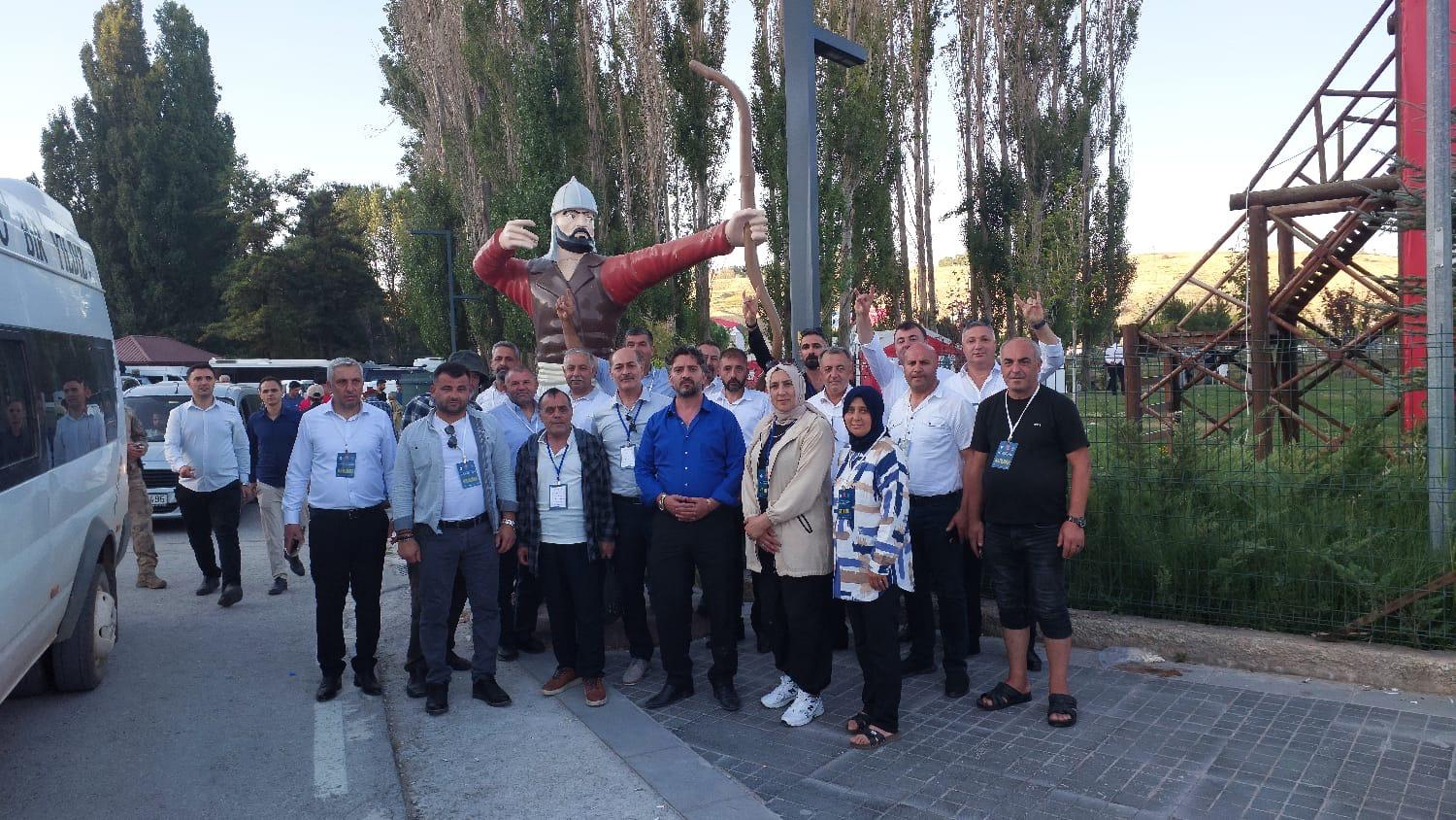 Malazgirt Zaferi törenlerine, Turan Türk Birliği Kars'tan katılım sağladı