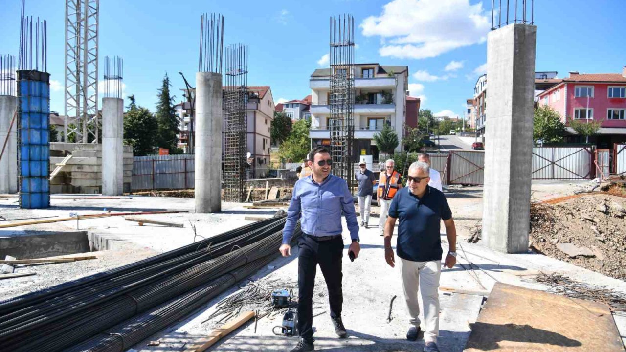 Başkan Özlü, projeleri inceledi