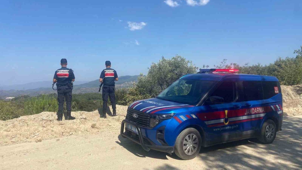 Jandarmanın orman devriyesi sürüyor