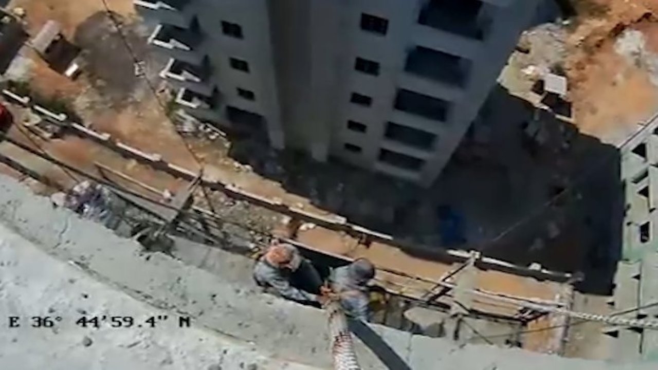 Mersin’de nefes kesen kurtarma operasyonu: 8’inci kattaki iskelede kalan işçiler kurtarıldı