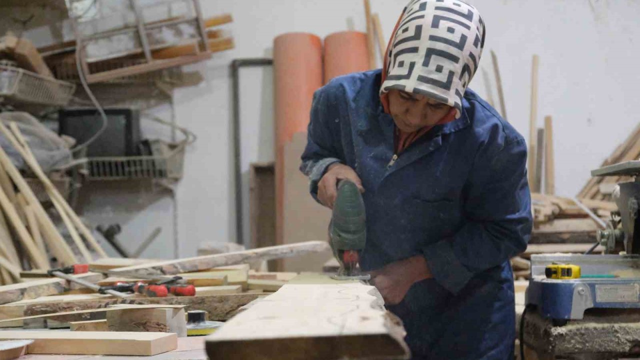 Kadın girişimci tek başına hem üretiyor hem onarıyor!