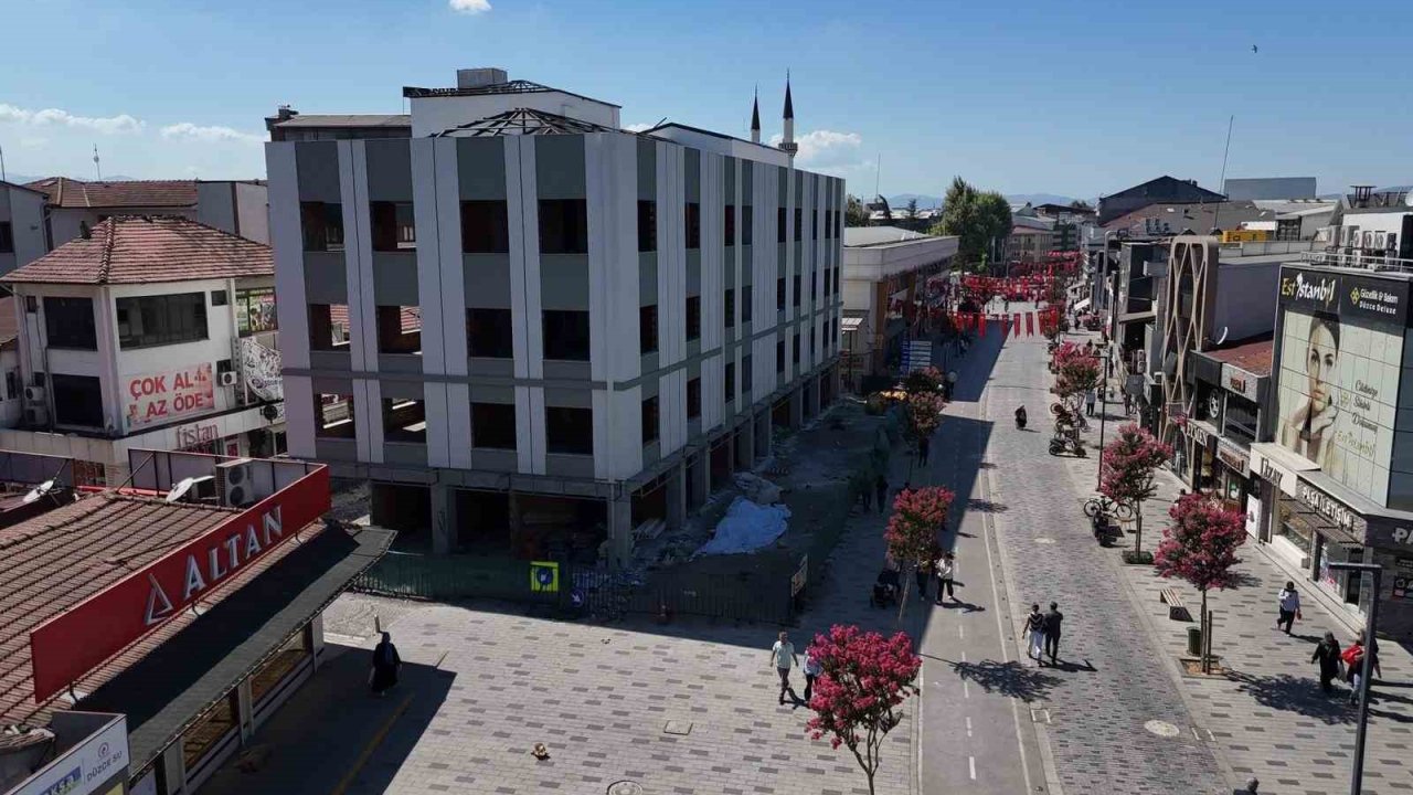 Zincirlikuyu iş merkezi ve kütüphanesi inşaatı tüm hızıyla sürüyor