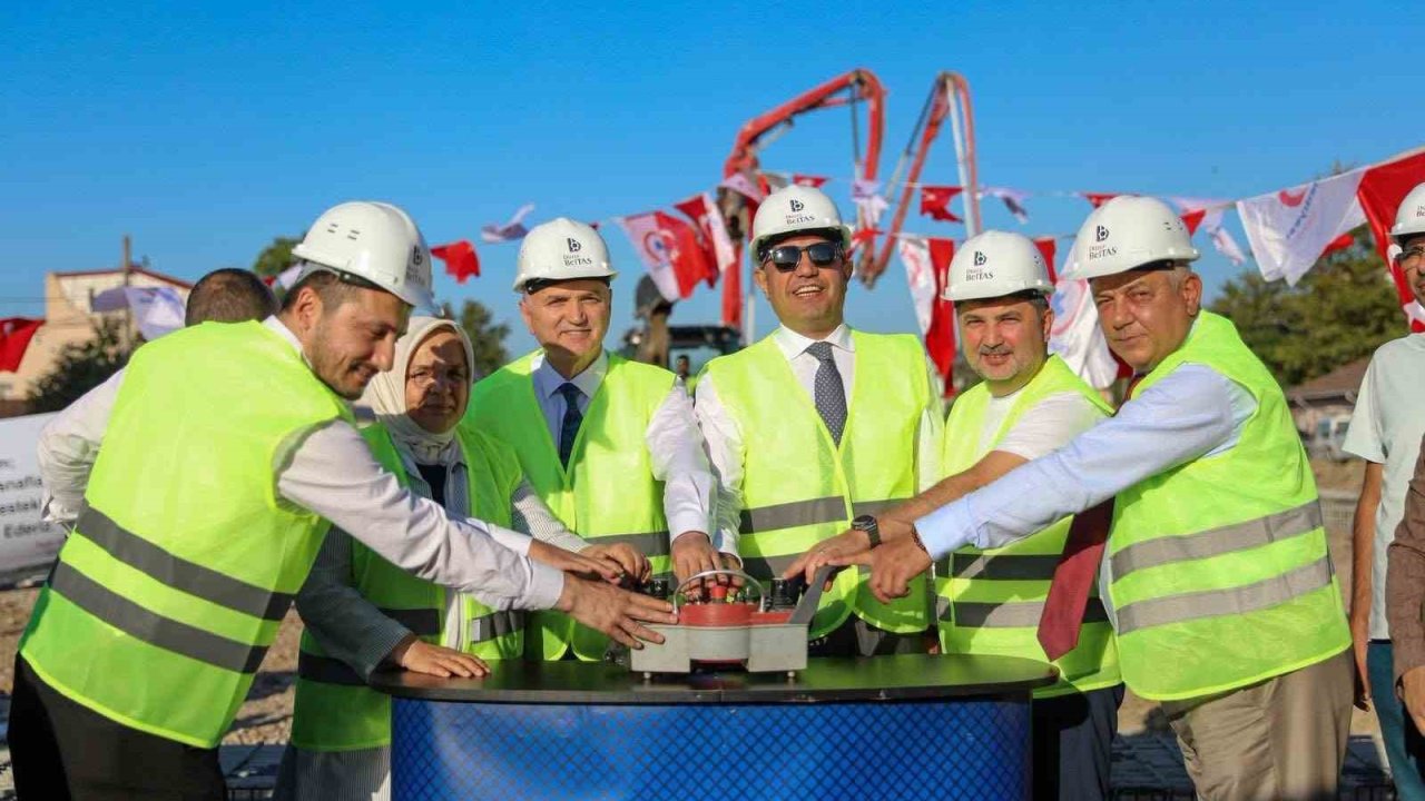 Hem fuar alanı hem tuhafiyeciler için pazaryeri olacak