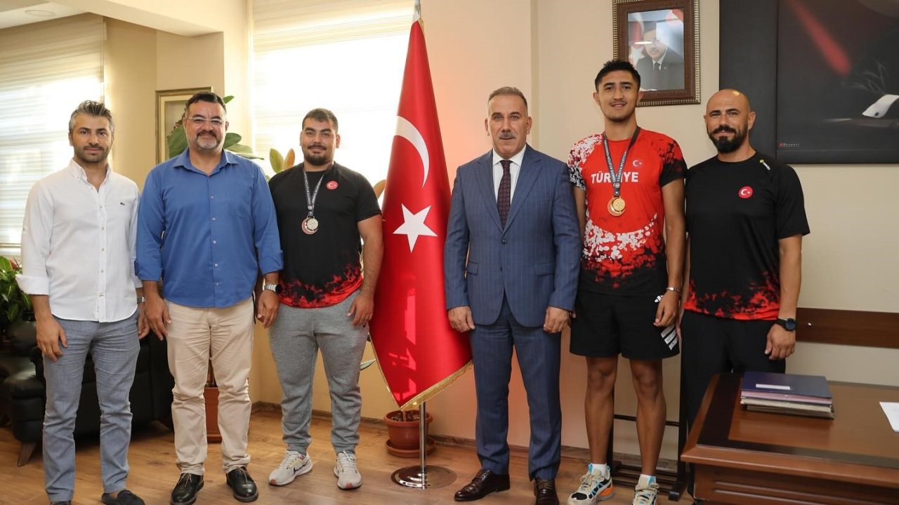 Müdür Yığmatepe, başarılı sporcuları ağırladı