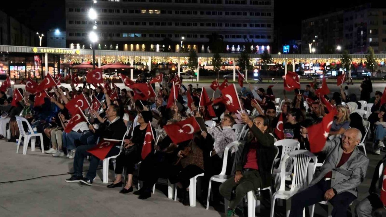 Fettah Can sevenleriyle buluşacak