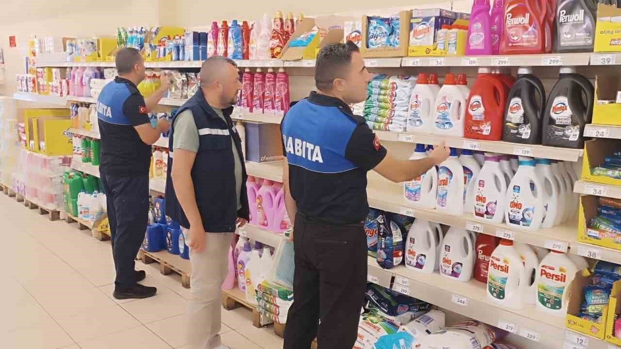 Dilovası’nda 120 iş yeri denetlendi: 3’ü mühürlendi, 450 ürün imha edildi