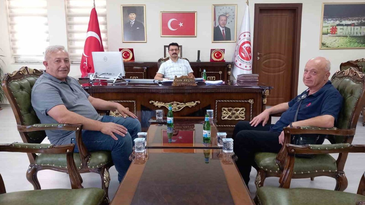Emirdağ ve köylerinde başıboş köpekler toplatılıyor