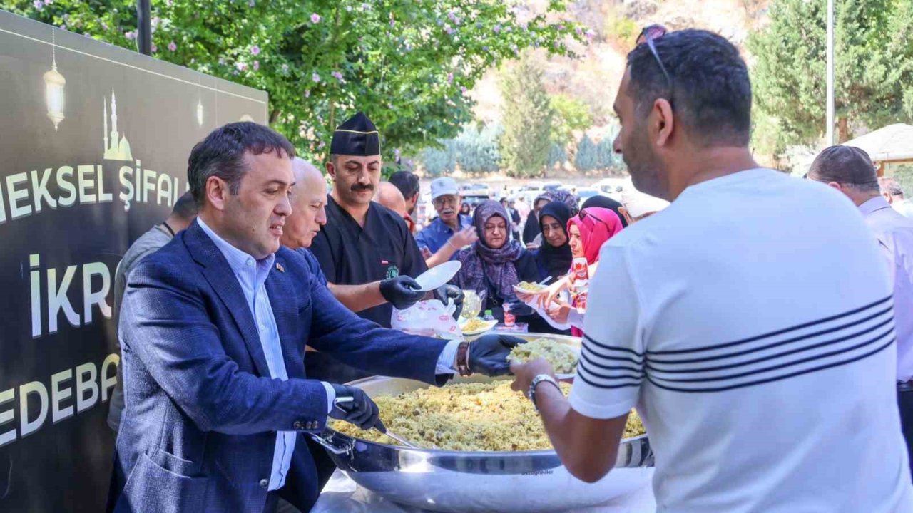 Şeyh Edebali Külliyesi’nde şifalı pilav etkinliği devam ediyor