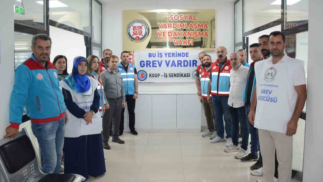 Tatvan SYDV çalışanları greve başladı