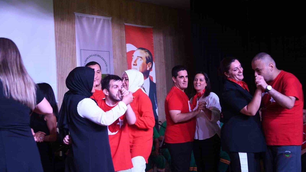 Engelli bireylerden özel Zafer kutlaması