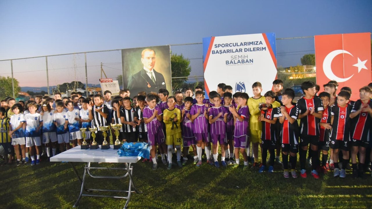 Zafer Bayramı coşkusu futbol turnuvasıyla taçlandı