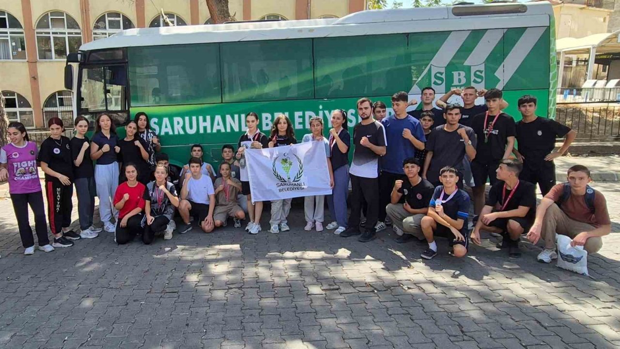 Saruhanlı Belediyespor Muaythai’de madalyalara ambargo koydu