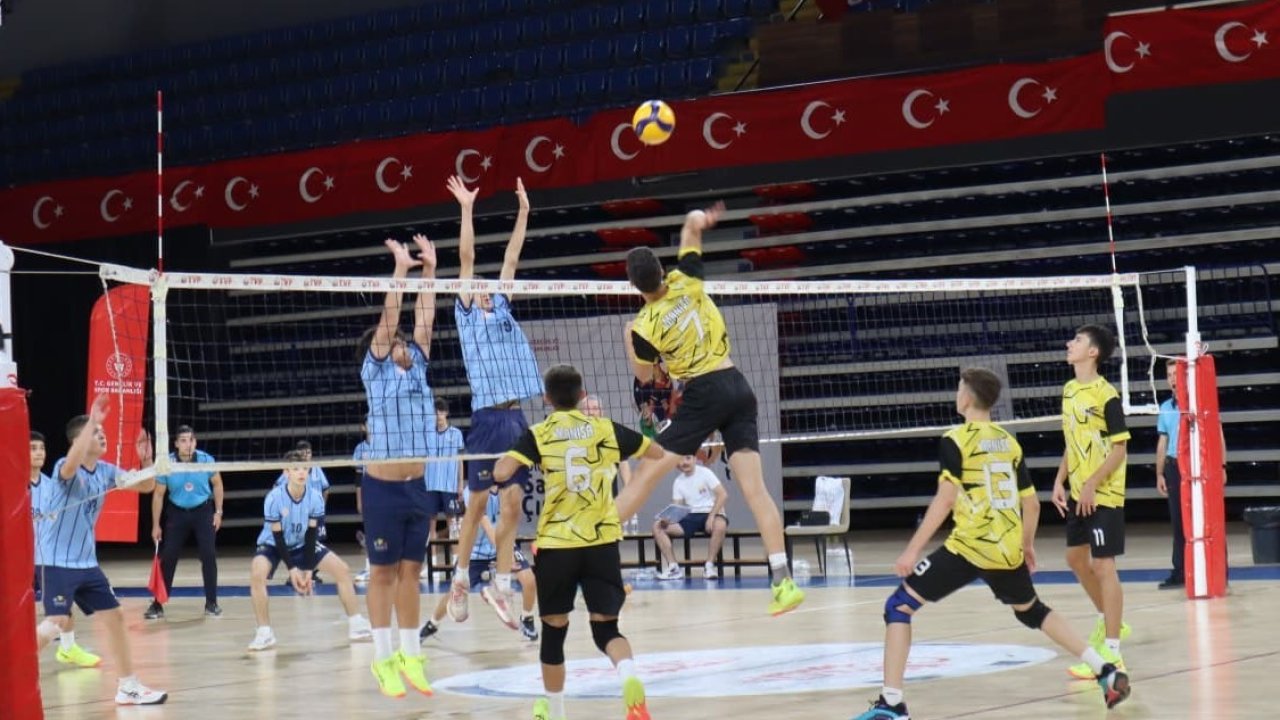 Manisa erkek voleybol takımı Türkiye Şampiyonu oldu