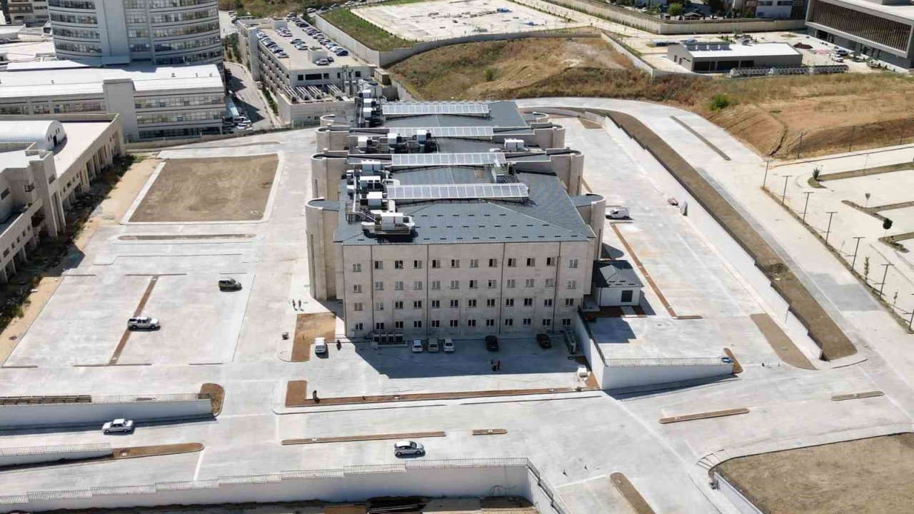 Kastamonu Üniversitesi Diş Hekimliği binasında sona gelindi
