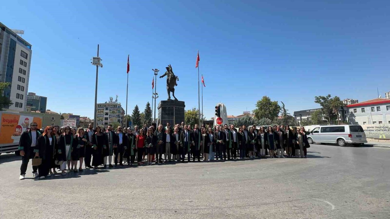 Baro Başkanı Öztürk: "Hukuk fakültelerinin plansızca açılmasının mesleğin geleceğini tehdit ediyor"