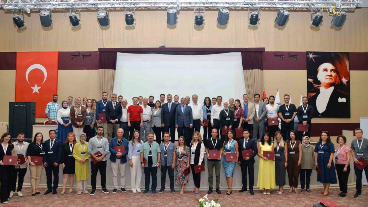 Karaman’da ‘Uluslararası Diksiyon Yaz Okulu’ ilk mezunlarını verdi